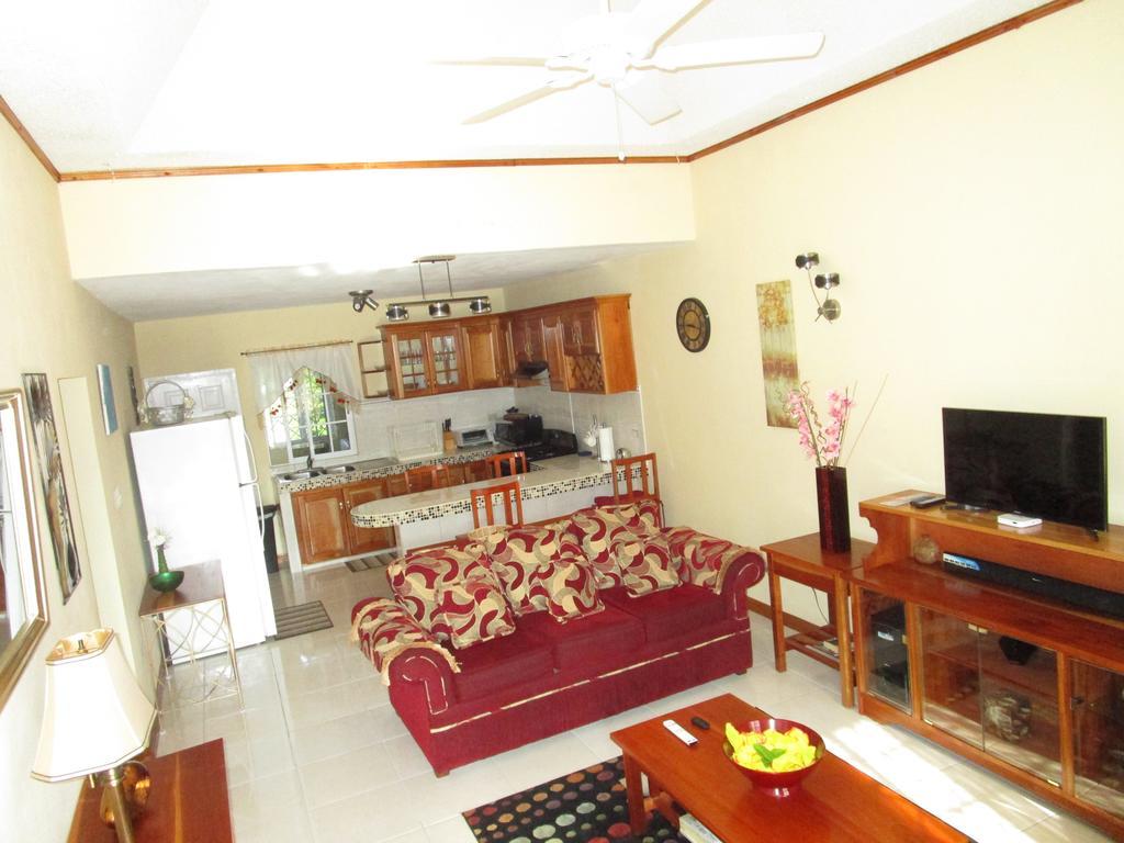 The Residence Portmore Apartments Dış mekan fotoğraf