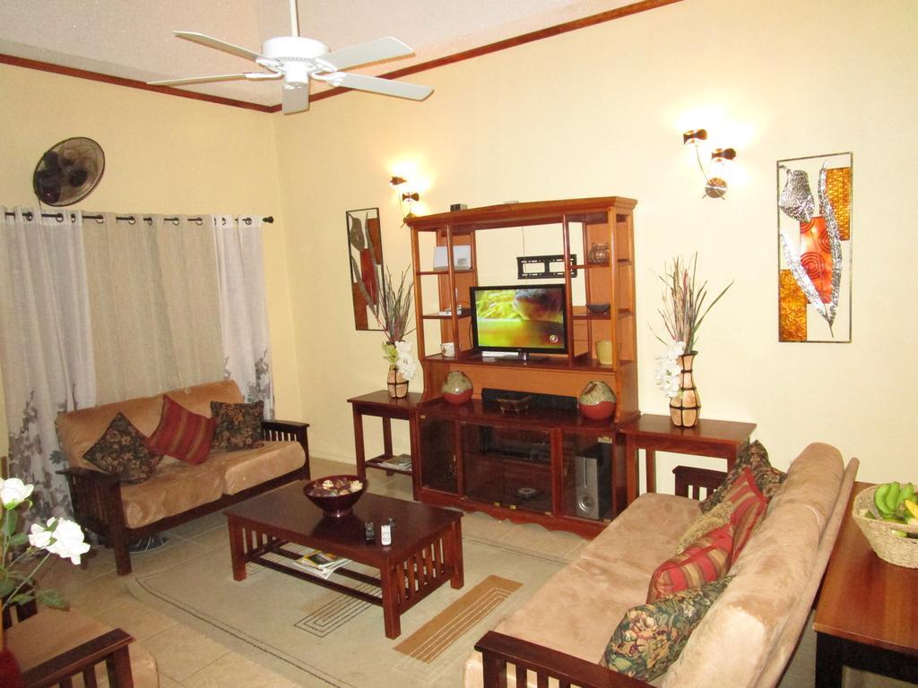 The Residence Portmore Apartments Dış mekan fotoğraf